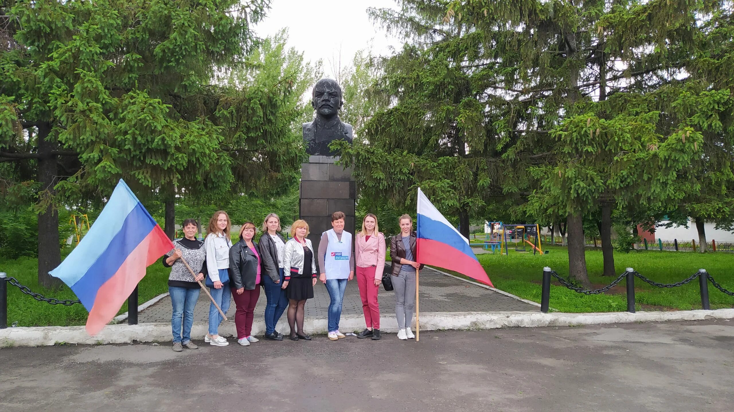 Пгт Ясеновский ЛНР. Ровенецкая Слобода Ровеньки. Город Ровеньки Луганская. Ровенецкая Слобода Ровеньки ЛНР. Рп 5 ровеньки