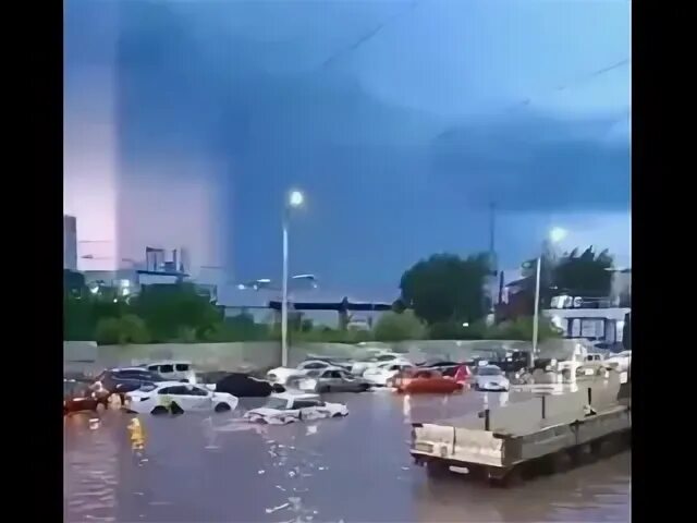 Парковка в уфе затопило