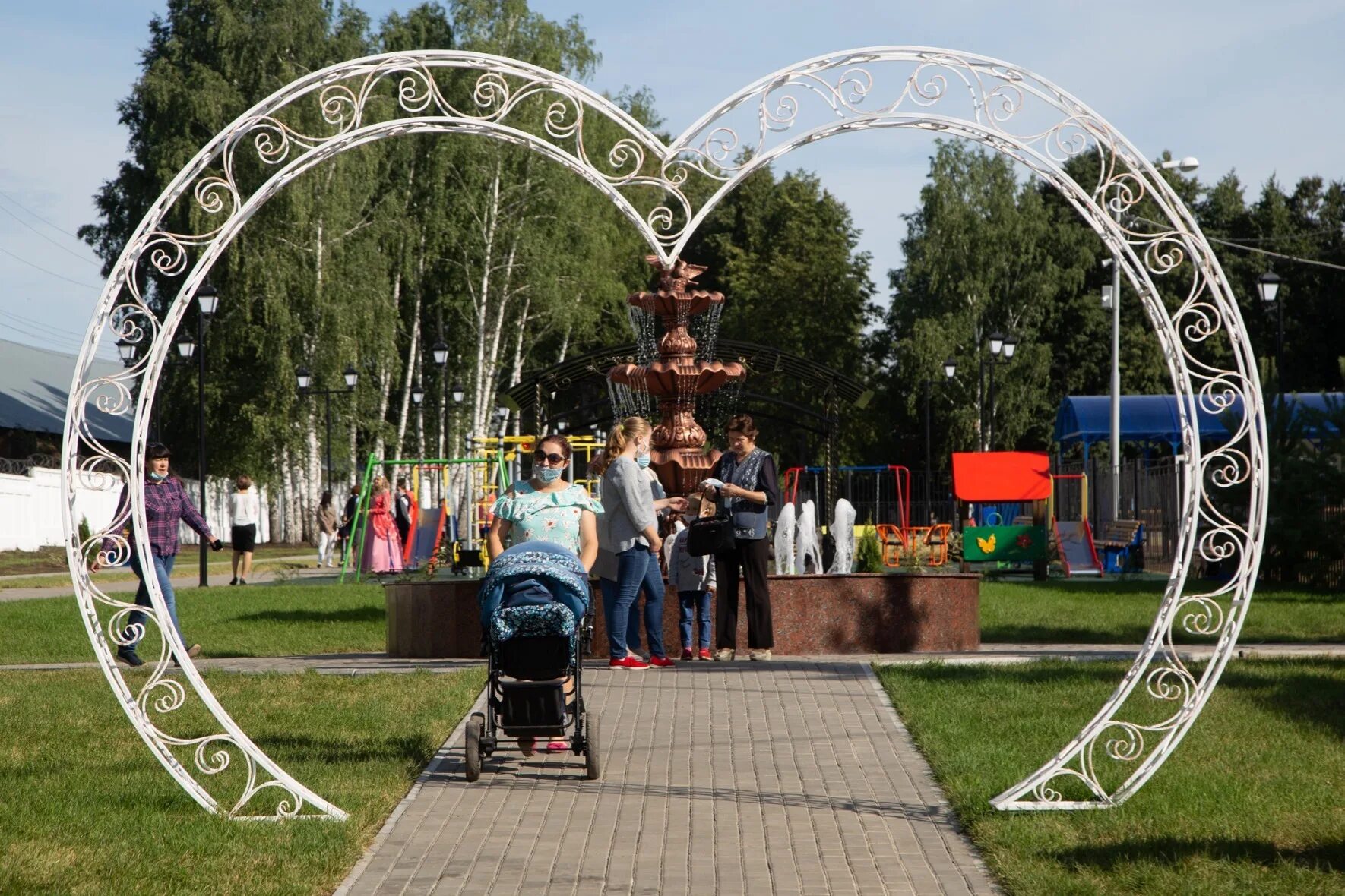 Республика башкортостан село чекмагуш. Чекмагуш парк. парк победы чекмагуш. парк семейного отдыха чекмагуш. чекмагуш парк фонтан.