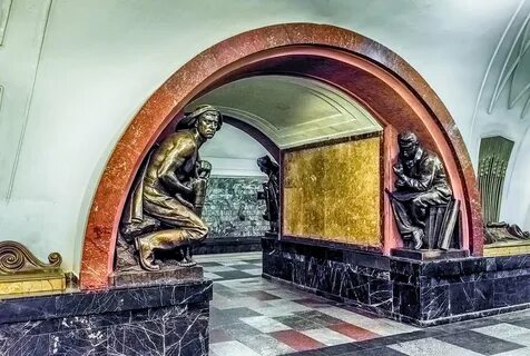 Метро пожарское