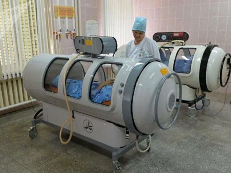 Гипербарическая барокамера. Гипербарическая оксигенация барокамера. Гипербарическая барокамера. Барокамера для беременных. Барокамера сбк-80.