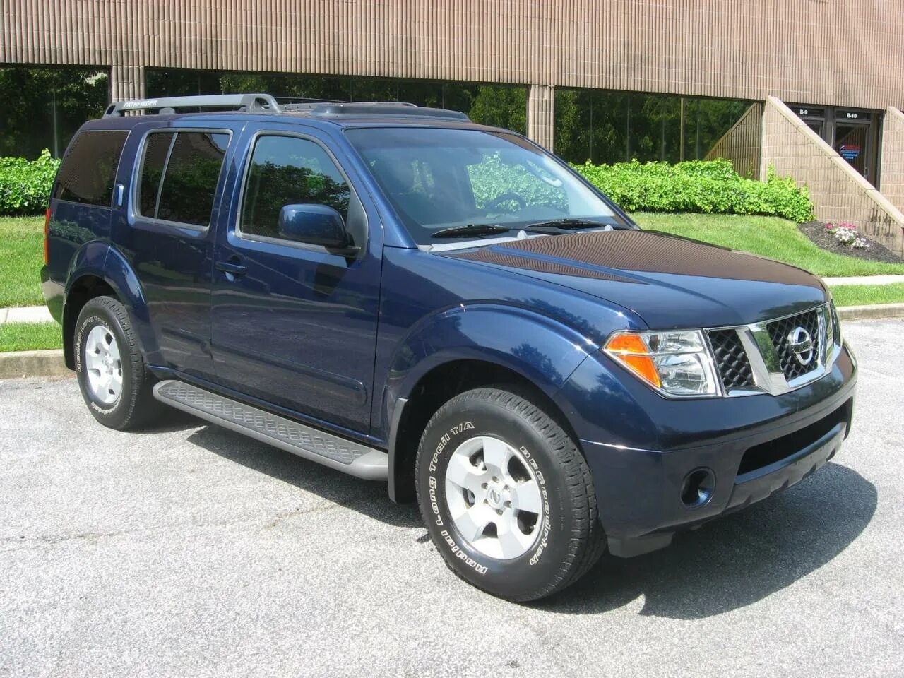 5. Nissan pathfinder 51. ниссан патфайндер цвета. Nissan pathfinder iii (r51). Nissan pathfinder r51.