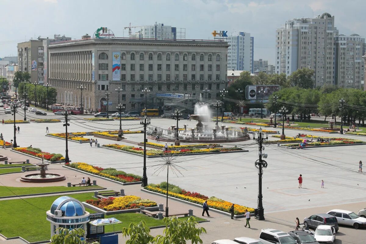 Пл имени. Площадь Ленина Хабаровск. Площадь Ленина, Хабаровск, площадь Ленина. Хабаровск центр площадь. Театральная площадь Хабаровск.