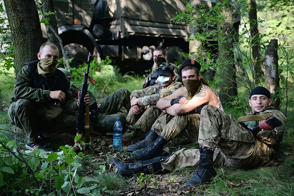 Новости ополчения новороссии. Батальон Восток Донбасс ДНР. Батальон Восток 2014 год Донецк. Батальон Восток Чечня. Ополчение ДНР батальон Восток.