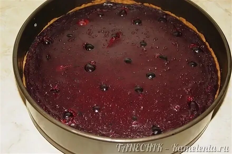 Суфле из смородины. Выпечка суфле с чёрной смородиной.