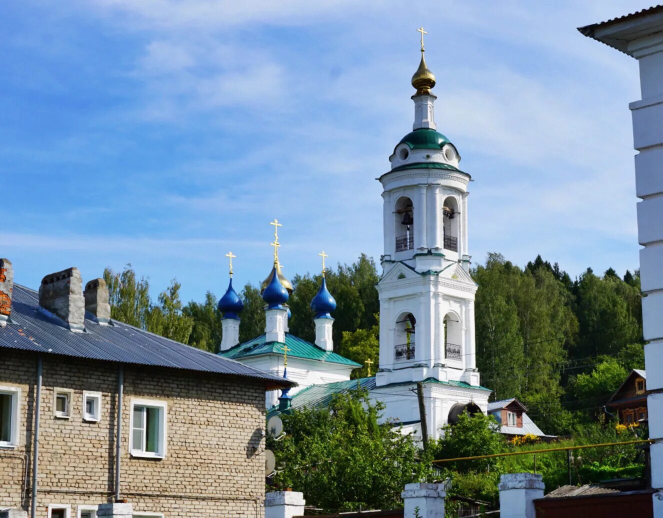 Набережная Плеса Ивановская область. Плес Кремль. Плёс Ивановская область достопримечательности. Достопримечательности г.Плеса Ивановской обл.