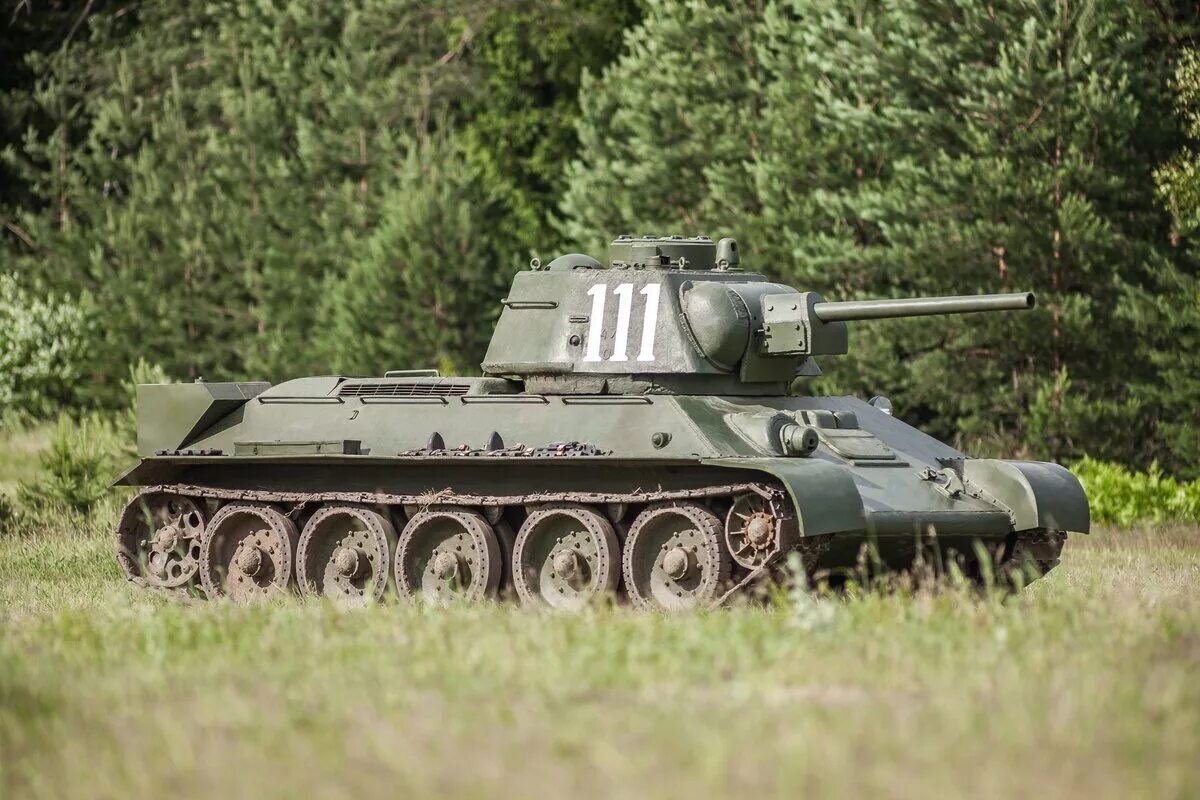 Первый танк т 34. Танк т-3476. т 34 76. танк т34. т-34 средний танк.