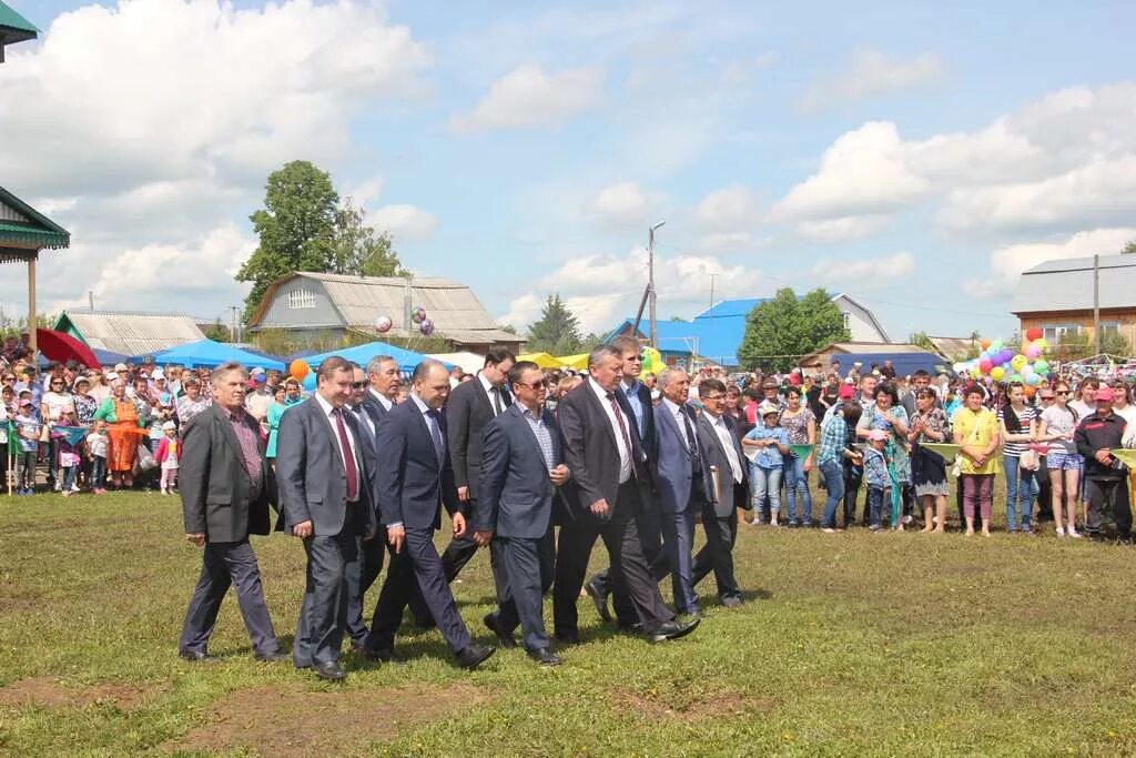 Сабантуй Мишкино. Сабантуйская площадь Мишкино Башкортостан. Янагушево Мишкинский район школа. Букленды Мишкинский район. Погода иске рязяп