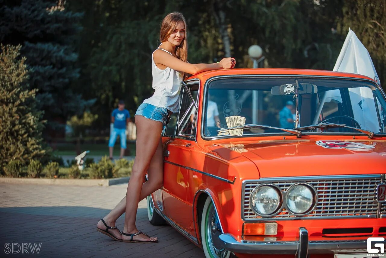 Все девчонки города сегодня мои на жигули