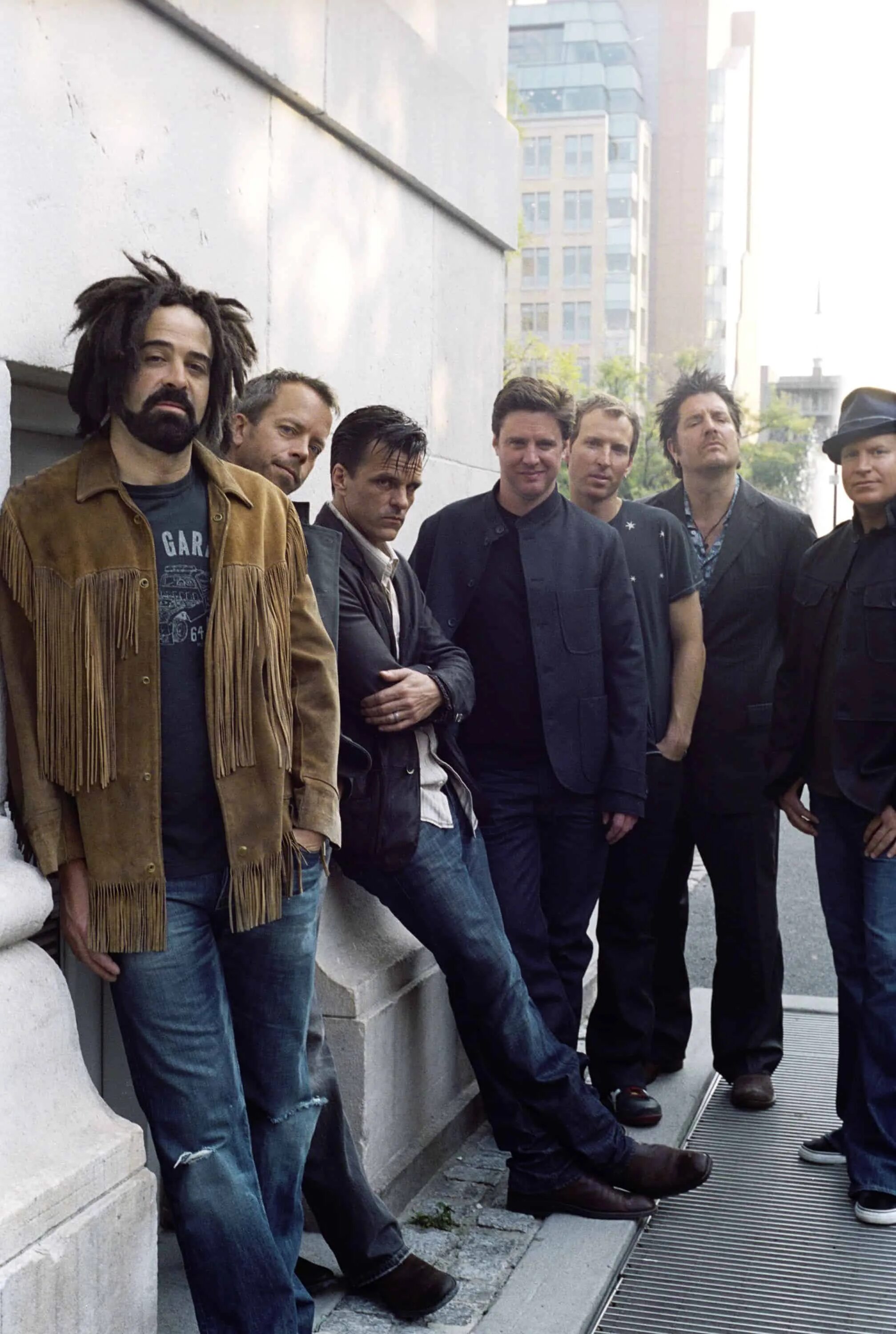 Группа counting crows фото обложка альбом. Jones. Counting crows дискография. Counting crows эдам дюритс. Counting crows.