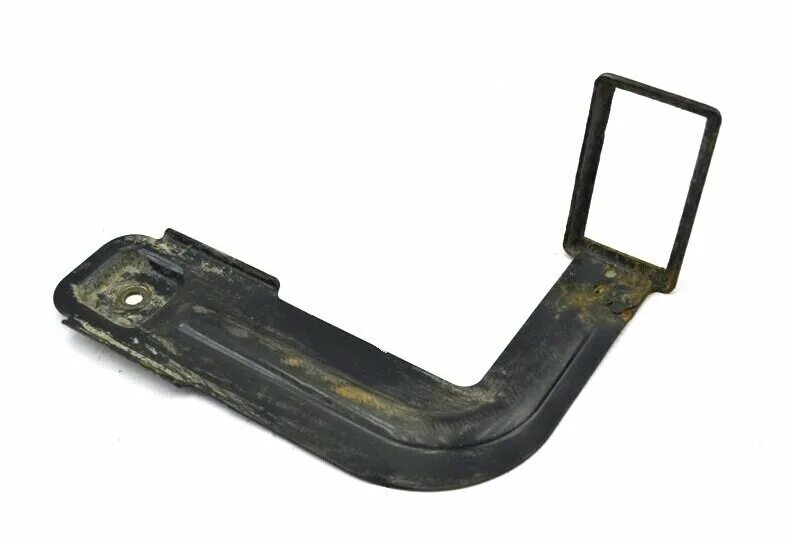 Кронштейн габаритного фонаря 3302. Кронштейн бокового габаритного фонаря вольво fh13. Кронштейн габаритного фонаря. Кронштейн габаритного фонаря прицепа мзса. Гф-2 кронштейн.