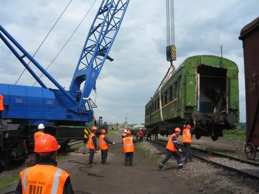 Восстановительный кран РЖД. Восстановительный поезд ВП-305. Восстановительный поезд ст. Кочетовка.. Восстановительные поезда ОАО РЖД.