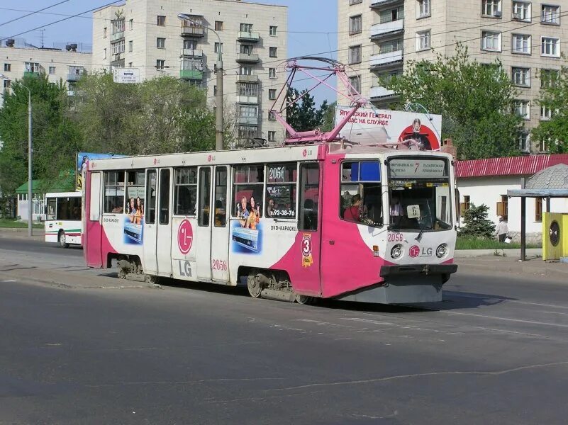 Трамвай казань маршрут 1. Трамвай казань ктм 71 608км. Ктм 71-608. Трамвай 8 казань. Лм-2008 трамвай.