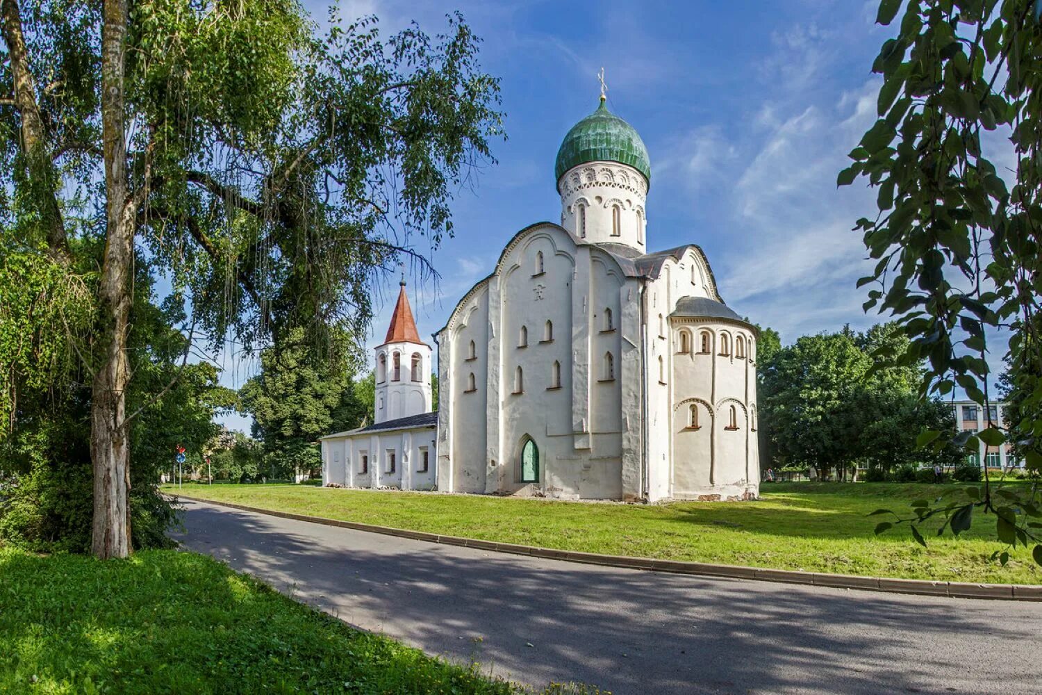 Рассвет великий новгород. Новгородский свет. Фёдора стратилата на ручью. Новгородский свет. Новгородский свет.