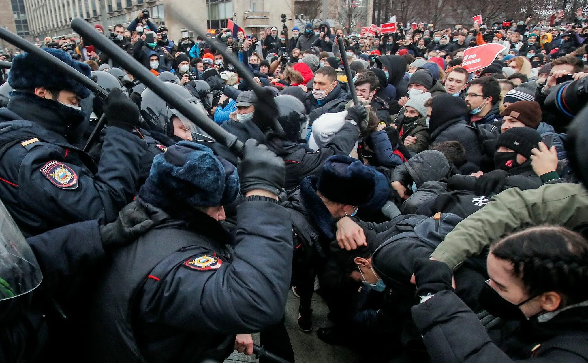 Сильная власть россия. Протесты в России 2021 Навальный. Митинг Навального 23 января 2021 Москва. Протесты в России 23 января 2021. Митинг Навального 2021 в Москве.