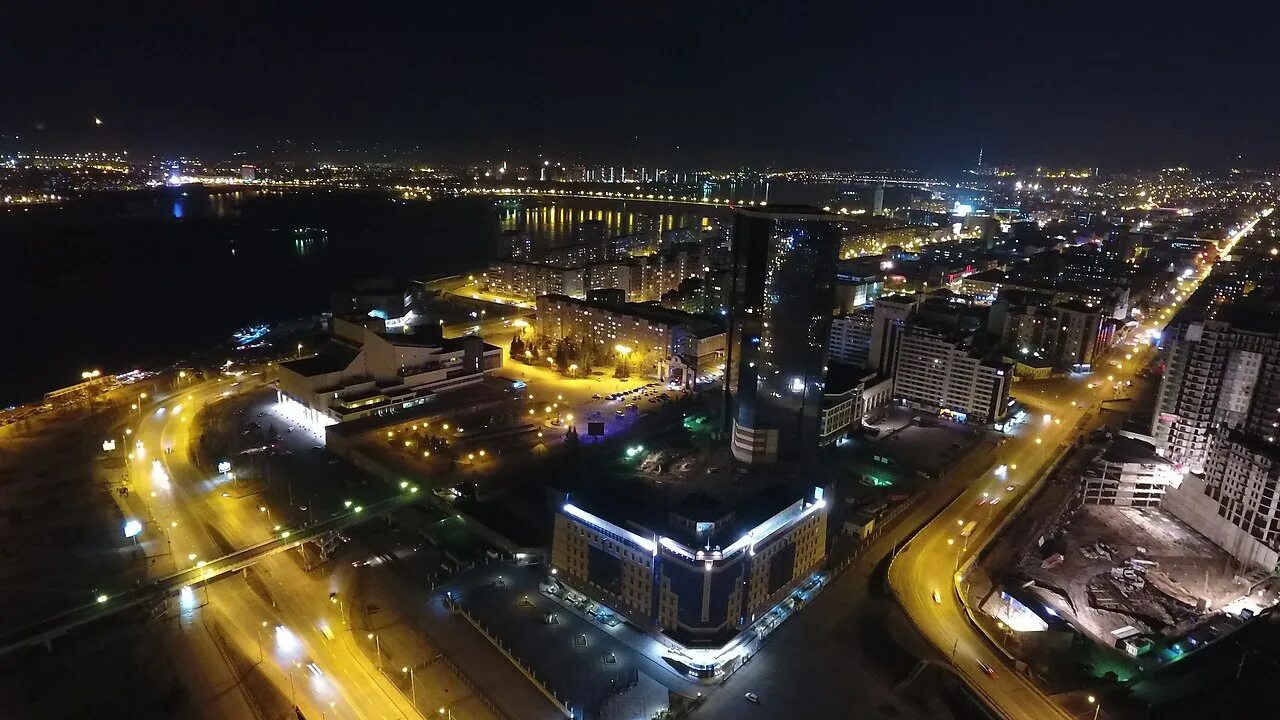 Ночной красноярск. Красная площадь красноярск. Театральная площадь красноярск ночью. Ночной красноярск сегодня. Ночной красноярск сегодня.
