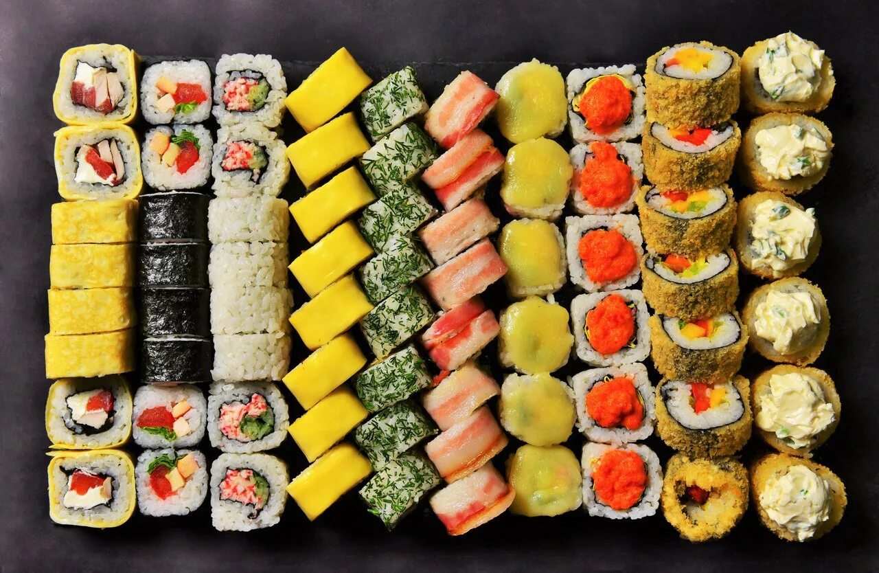 Суши и роллы. Самые дорогие роллы. Самые дорогие роллы в мире. Самые дорогие и вкусные роллы. Дорогие роллы.