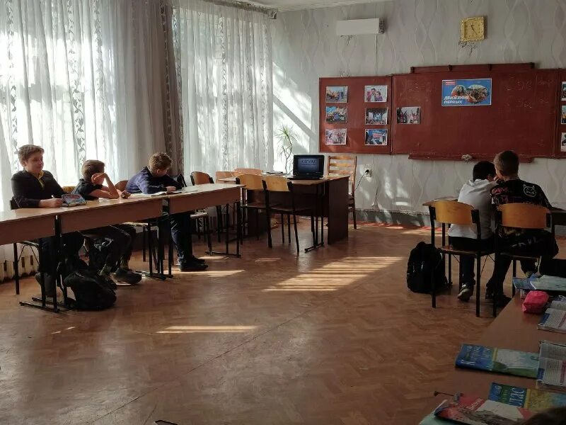 школа 17. дети из детского дома. эстетика урока право. дк патриот ульяновск. гоу лнр асш 7.