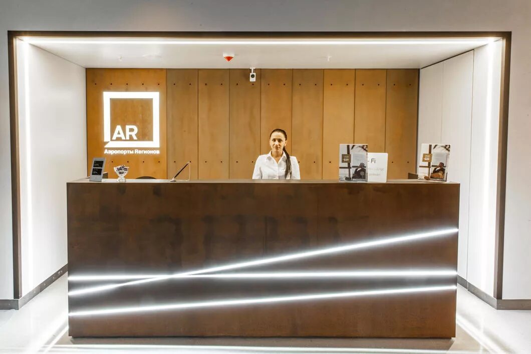 Бизнес зал стригино. Бизнес зал нижний новгород аэропорт. Аэропорт стригино бизнес зал. Бизнес зал стригино. Бизнес зал стригино.