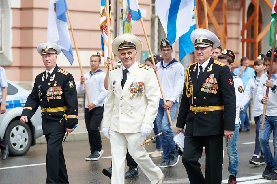 Традиции российском флоте. Традиции морского флота. Традиции вмф. Традиции российском флоте. Андреевский флаг севастополь.