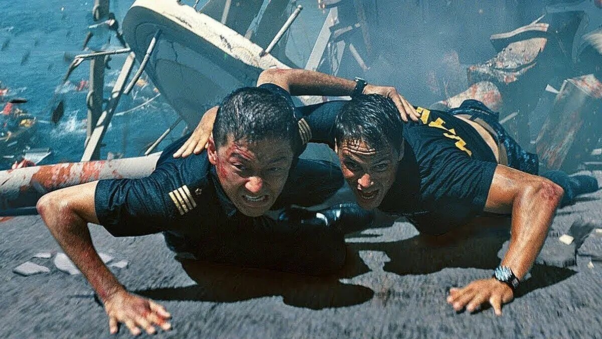 Кинофильмы бой. Кинофильмы бой. Тейлор китч морской бой. Кинофильмы бой. Кинофильмы бой.