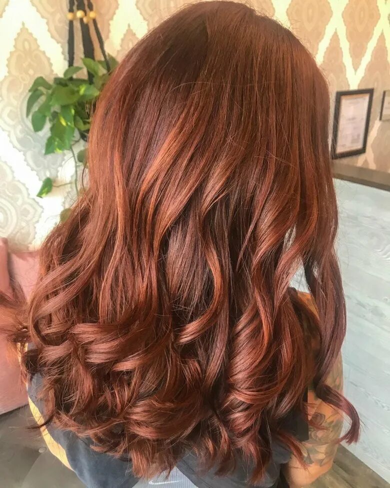 Тотал блонд. Волосы латте оттенок. Цвет волос латте. Цвет волос латте. Цвет волос карамель каштановый.