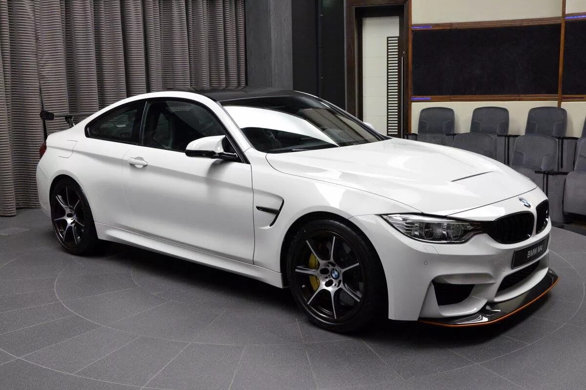 БМВ m4 белая. BMW м4 белая. BMW 4 белая. BMW m4 Alpine