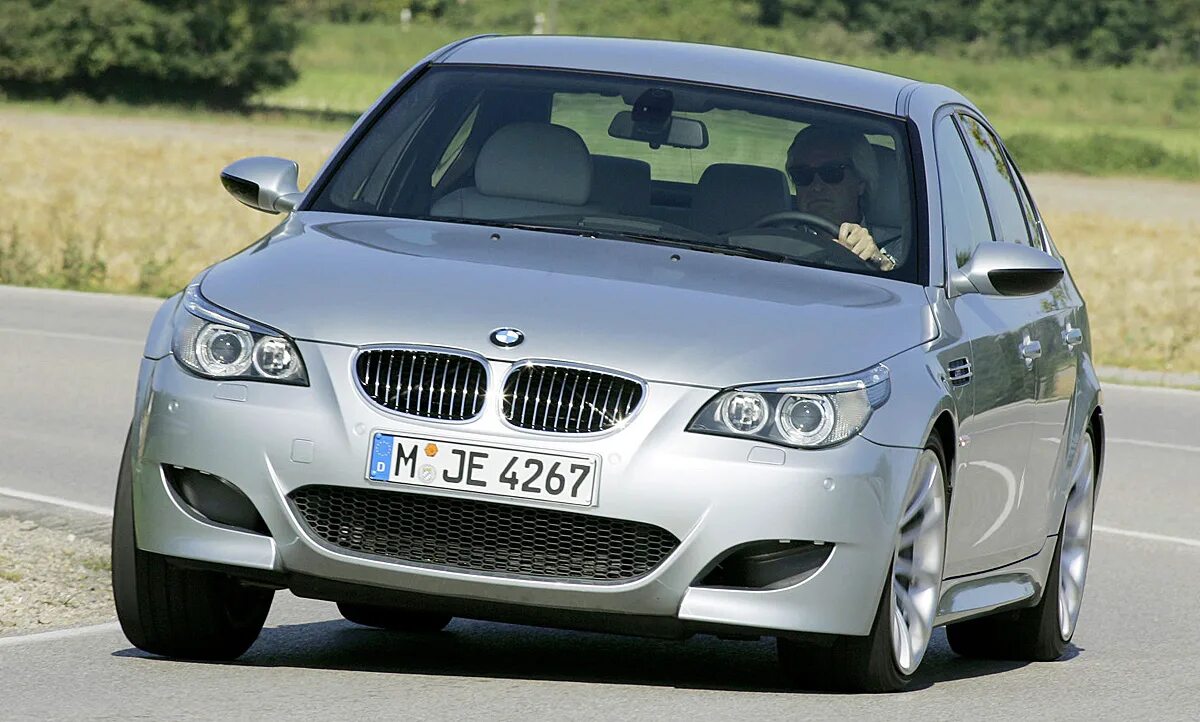 BMW 5 e60. БМВ м5 е60. BMW 5 e60 2003. BMW e60 2008.