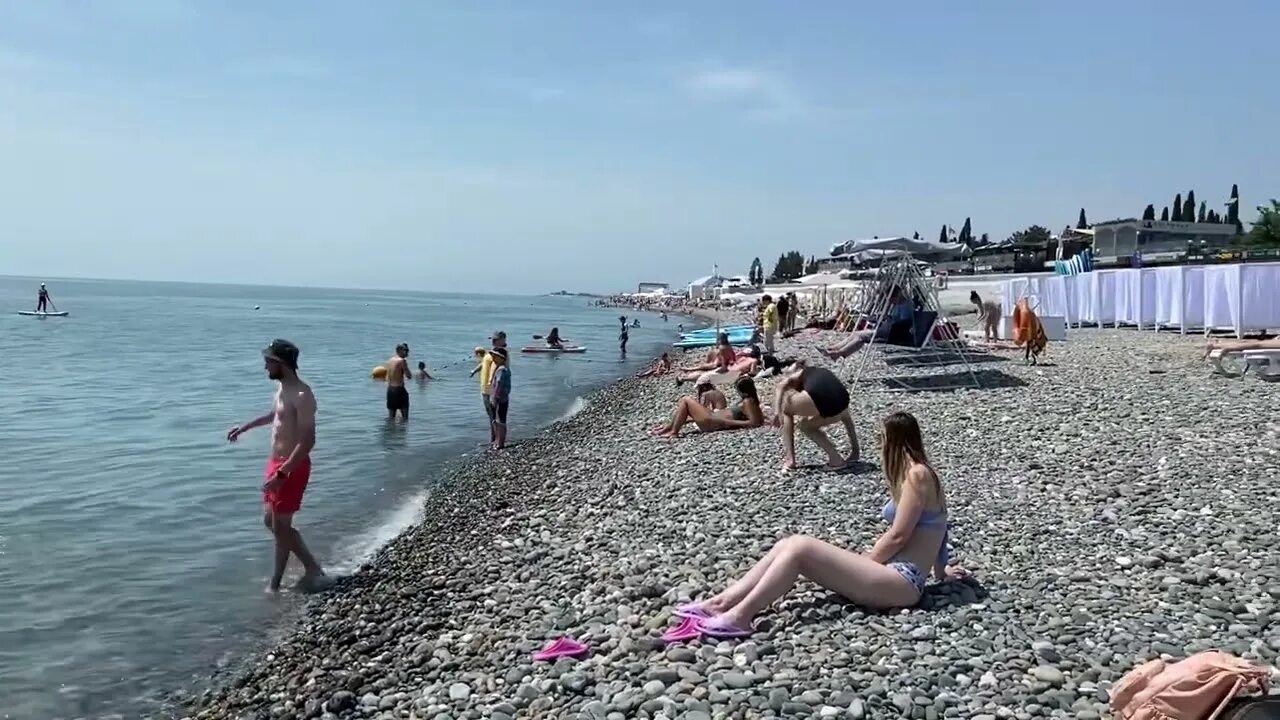 Море адлера в 2023. Адлер в октябре. Адлер сейчас. Погода в адлере. Погода на море адлер.