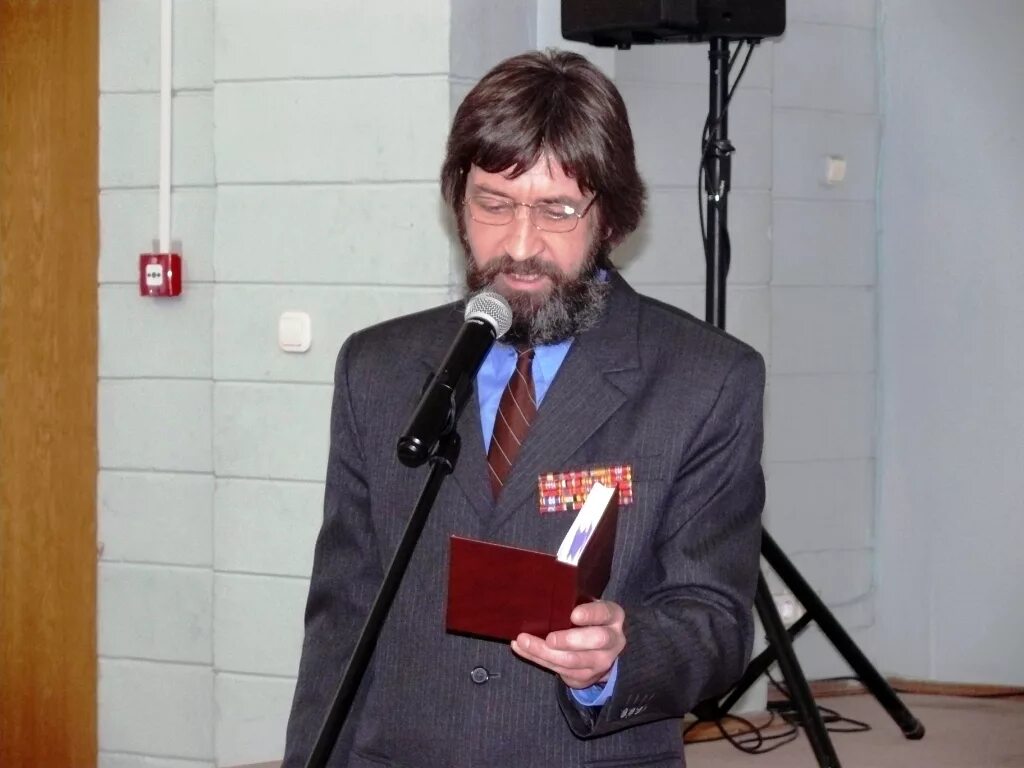 22 съезд кпсс 1961. марки бойцу. писатель плакат ссср. современные писатели коммунисты россии. юлиус фучик.