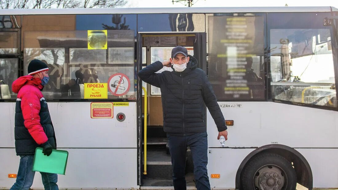 Проезд в автобусе. Социальный транспорт. Стоимость проезда. Маршрут автобуса. Включи 3 автобуса