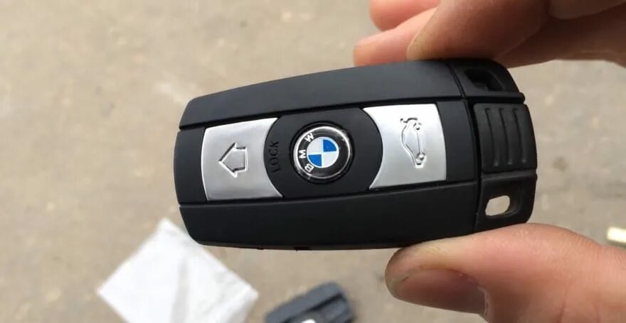 Ключи от бмв е70. Ключ х5 е70. Чехол на ключ бмв х5 е70 оригинал. Смарт ключ bmw e60. Ключ х5 е70.