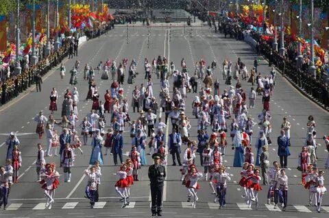Парад 2012