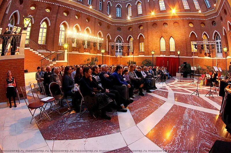 орган в царицыне. орган в царицыне. орган в царицыне. концерт орган хлебный дом царицыно. царицыно хлебный дом атриум концертный зал.