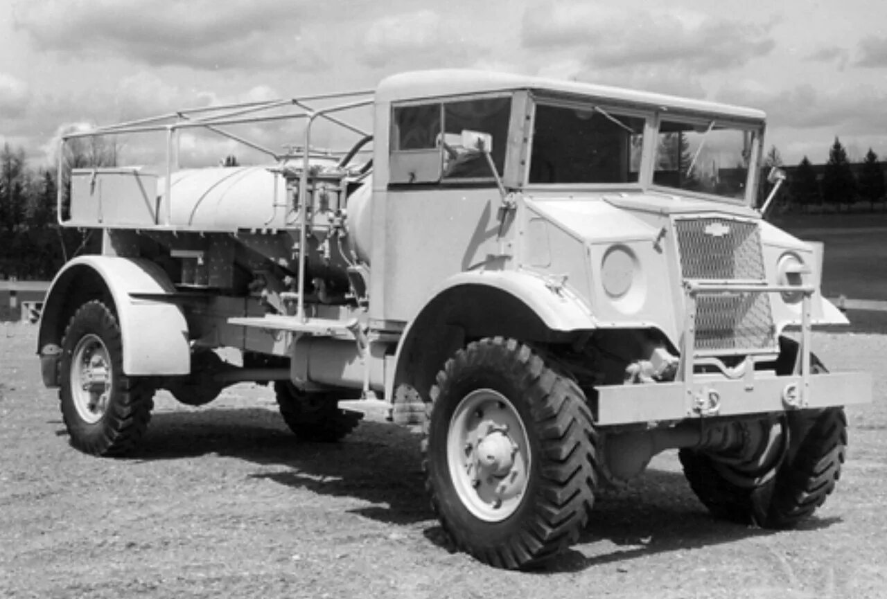 Cmp c. Chevrolet c60l cmp. cmp chevrolet c15a. chevrolet c15a refueler. chevrolet c60l 1/35 build review.