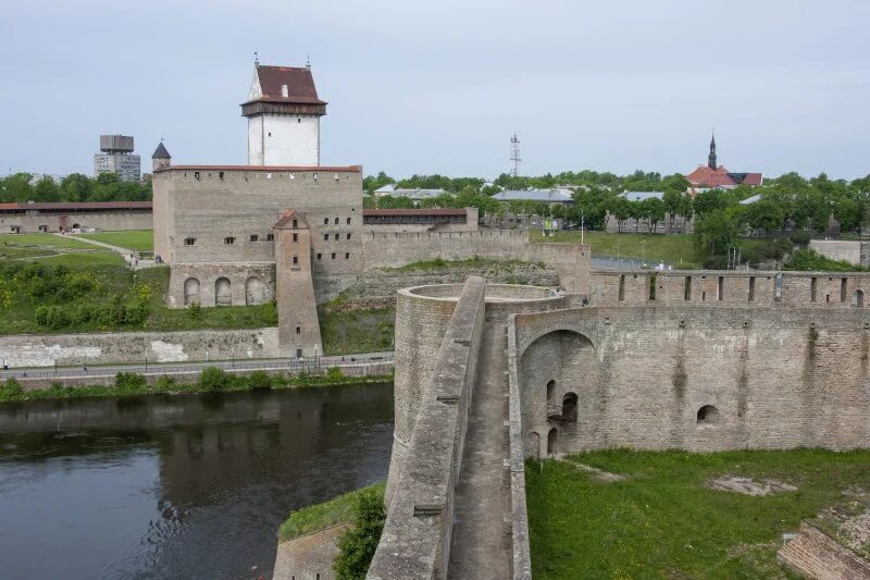 Ивангород закрыт. Ивангород закрыт