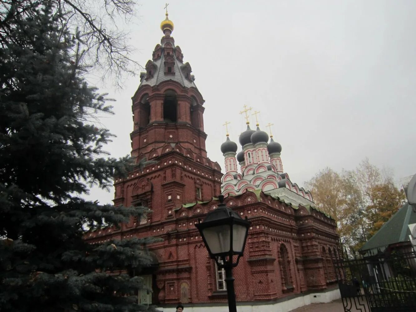 Спас сетунь. Храм спаса нерукотворного образа на сетуни. храм спаса нерукотворного в кунцево. храм спаса нерукотворного образа москва рябиновая. храм на сетуни в москве.