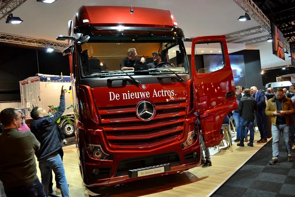 Mercedes mp. Актрос мп5. Mercedes-Benz Actros 5. Мерседес-Бенц Актрос МП 5. Mercedes Actros mp5.