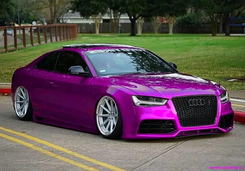 Цвет рс. Audi rs5 Purple. Audi rs7 Purple. Audi rs7 фиолетовая. Ауди rs5 фиолетовая.
