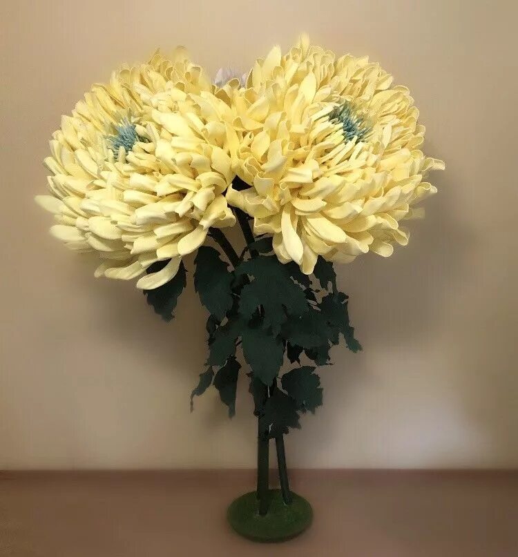Хризантема из изолона. Хризантемы из изолона светильники. Хризантема с изолона. Хризантема изолон мк. Цветы хризантемы изолон.