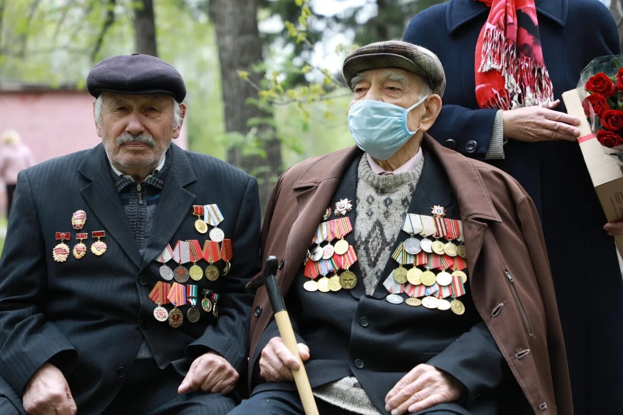 Сколько ветеранов вов в россии живые. 9 Мая город Бердск ветераны. Ветеран Великой Отечественной войны Хабахумов. Живые ветераны. Ветераны войны Новосибирск.