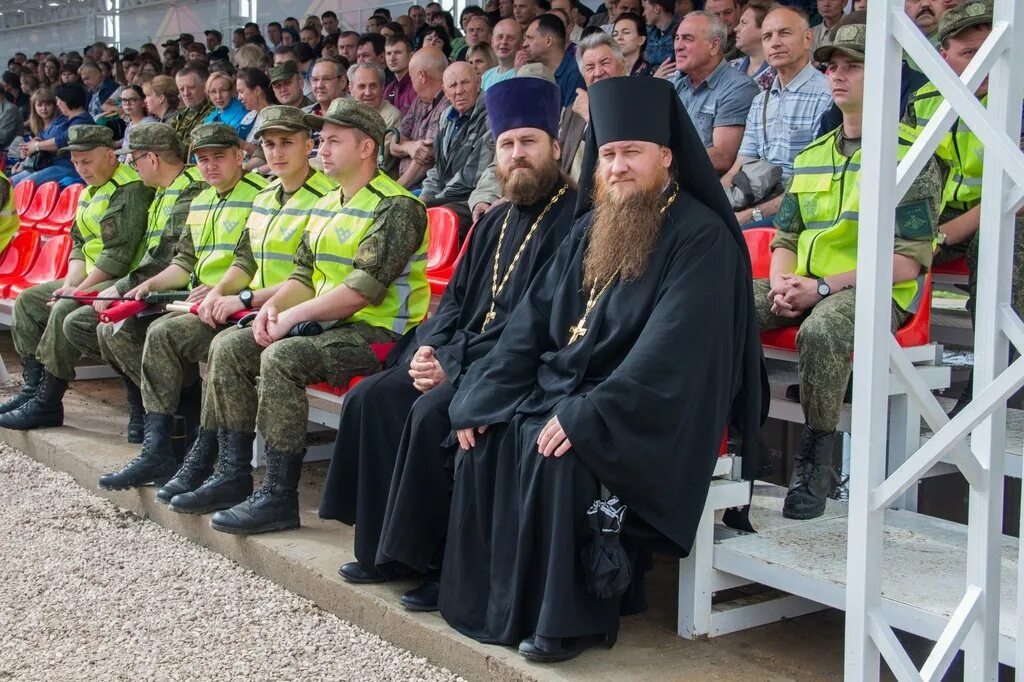 Войсковая часть 14258 Шарапово. Шарапово Сергиево-Посадский район. Шарапово Сергиев Посад. Храм Успения в Шарапово.