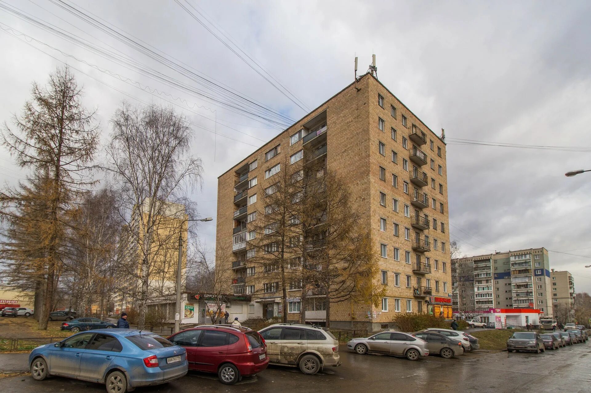 Кирова 28 братск. Екатеринбург ул братская 12 на карте. Ул братская 12. Братская улица екатеринбург. Братская улица екатеринбург.