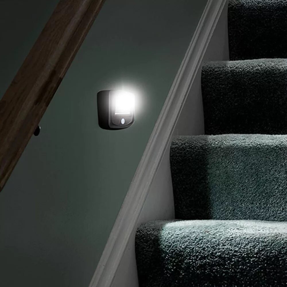 Подсветка для лестницы с датчиком. Светильник led Step Light. Подсветка лестницы. Светильники для подсветки лестницы. Подсветка лестницы с датчиком движения.