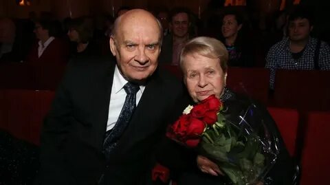 Сколько лет пахмутовой и добронравову