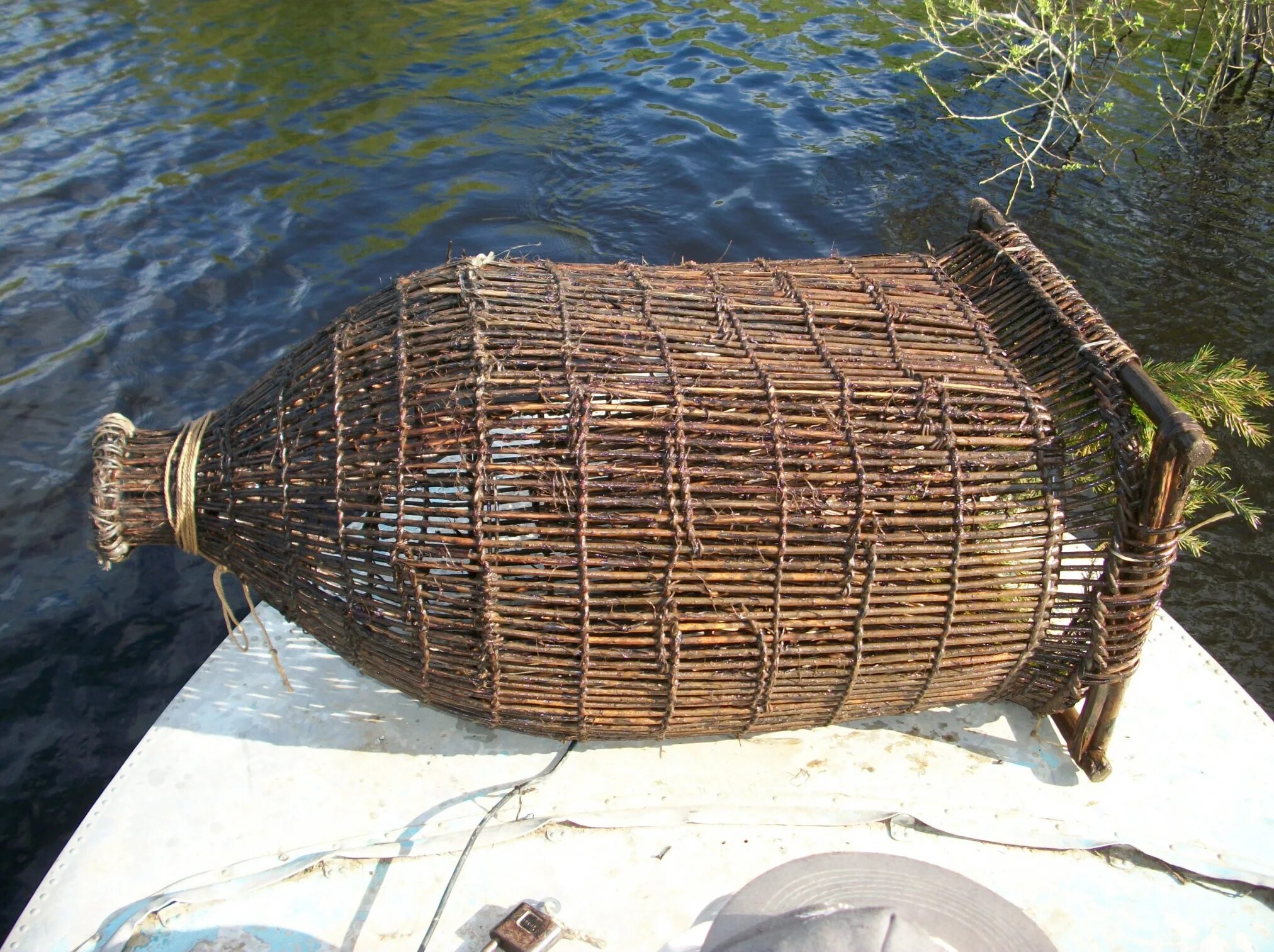 Мордушка хантыйская. Рыболовная снасть мордушка. Мордушка ЛОВУШКА для рыбы. Якутская мордушка. Кубарь купить