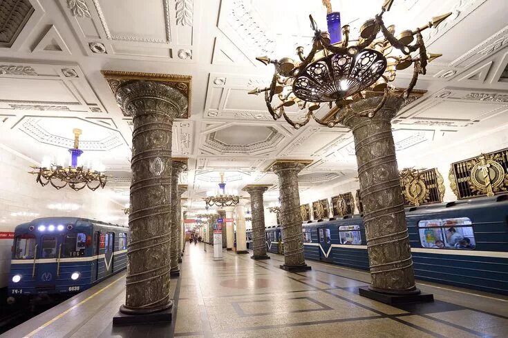Надо знать: что символизирует синяя буква на логотипе петербургского метро Blog 