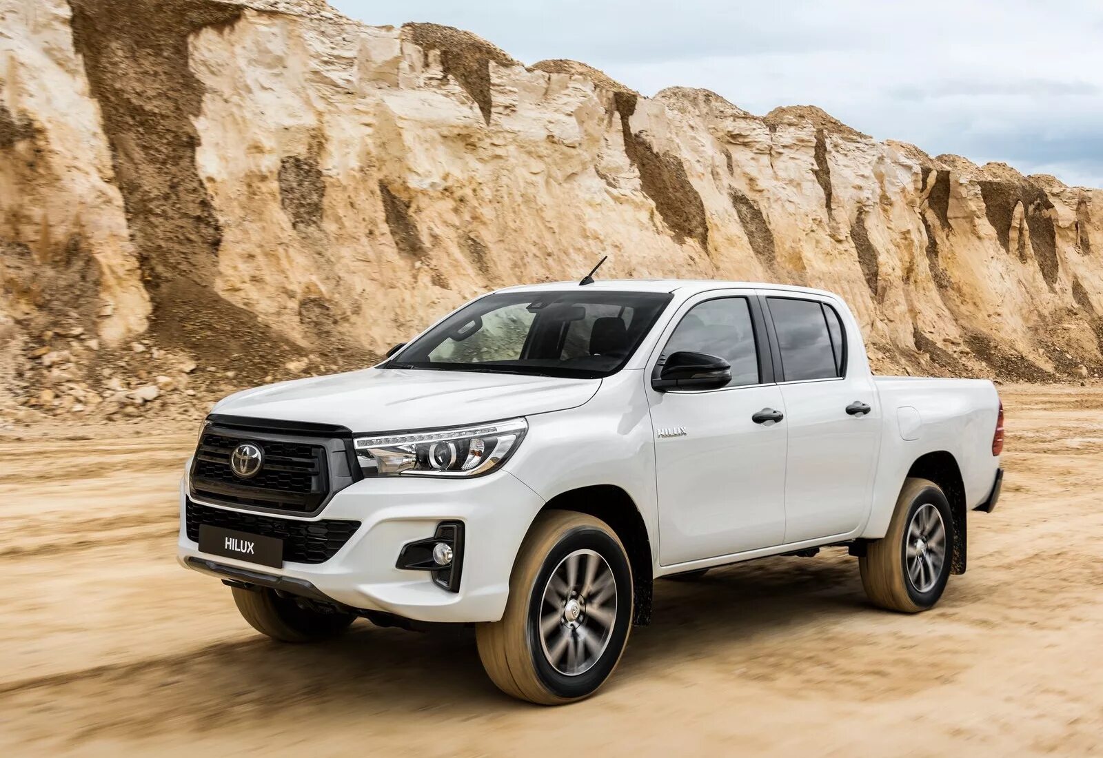 новый gmc sierra denali 2022.