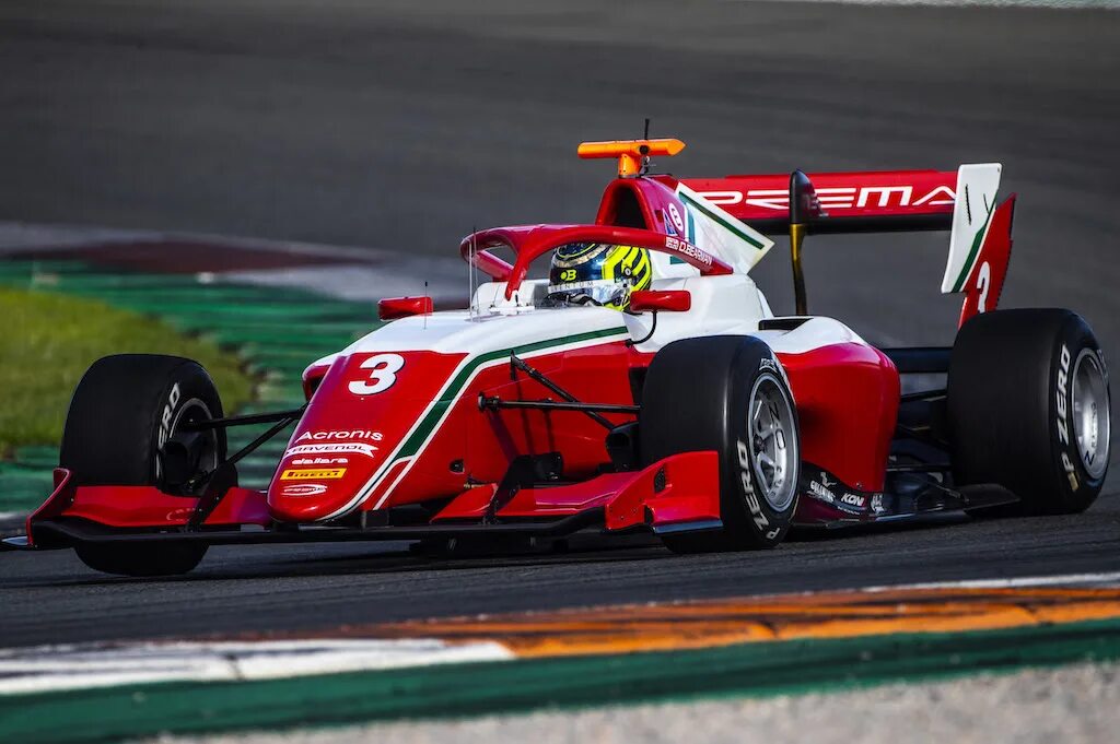 Junior ferrari. Prema Racing Formula 2 2022. Prema Racing 2022. Prema 2022. Ferrari Oliver Bearman.