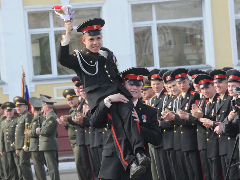 Омский кадетский сайт. Омский кадетский корпус. Кадеты Омск. Омский кадетский корпус 2010. Кадеты Омского кадетского корпуса выпуск.